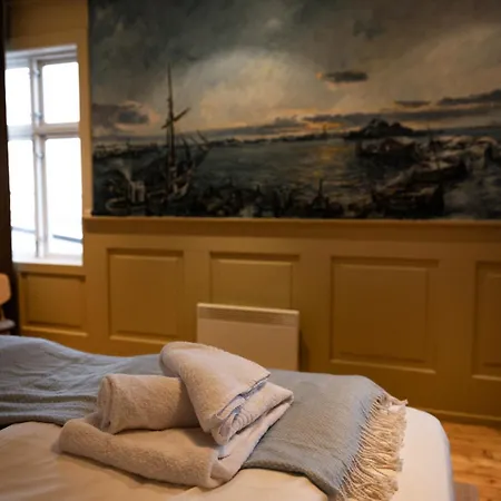 Skata Boutique Hotel Henningsvaer
